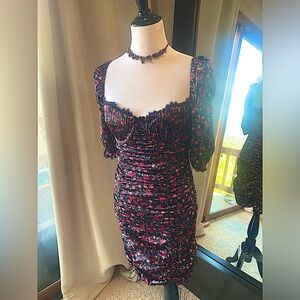 For Love & Lemons mini dress! 🌸